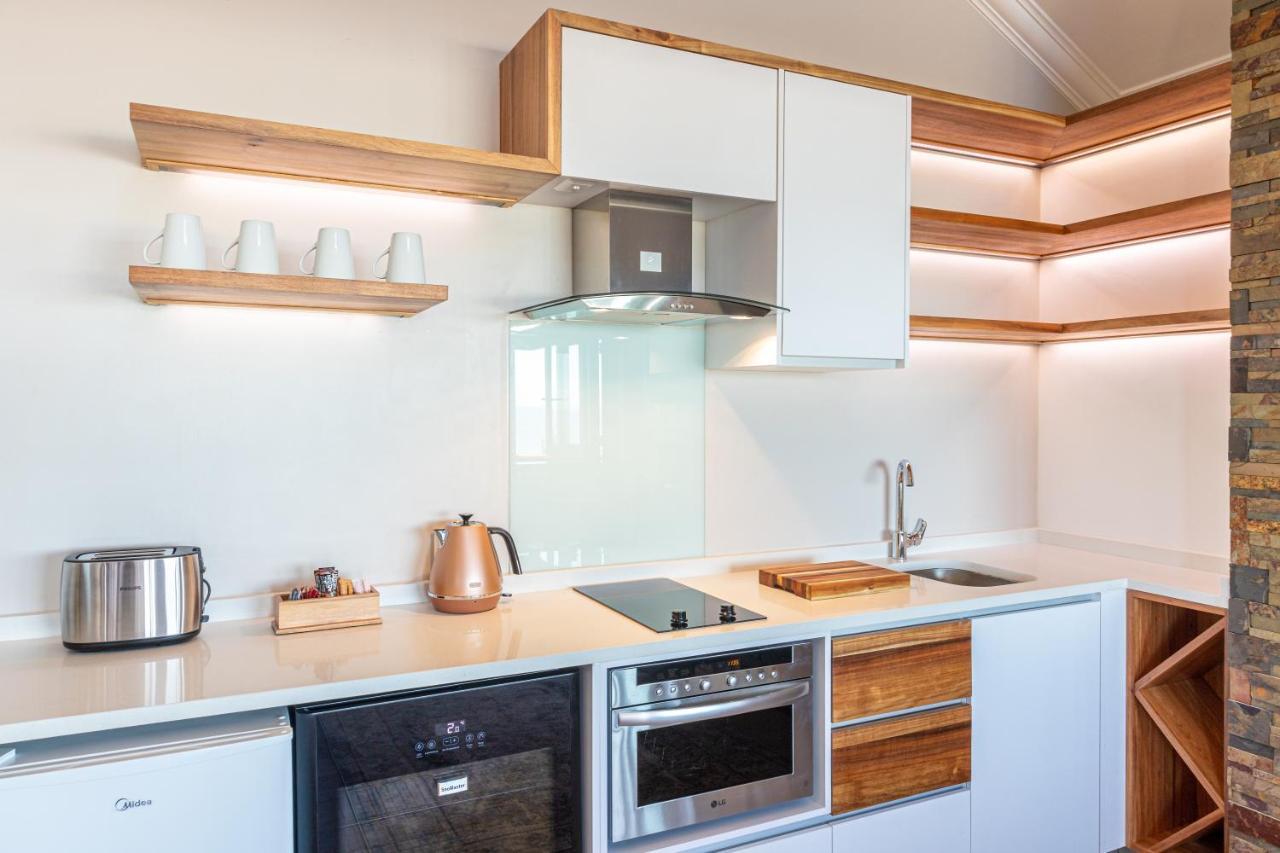 Luxury Studio - Panoramic Ocean Views - Fast Wifi Wilderness Exterior photo